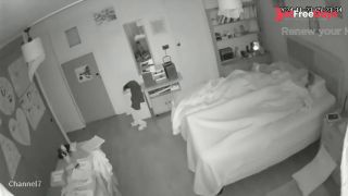 [Sleeping.Porn] Bedroom hidden tape - neighbor spying on her during her sleep-1