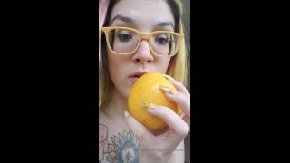 @goddesseevee 2019-06-04 9 minutes of Me consuming you  $#NEW-1