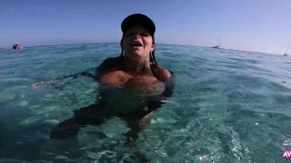 free adult clip 2 AvivaRocks - Masturbated in the sea  | fetish | amateur porn amateur pawg bimbo-6