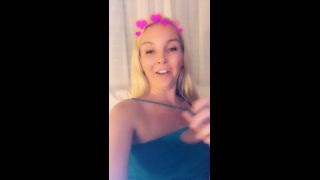 Onlyfans - Aaliyah Love - aaliyahlovefreecoming apart at the seams lol Happy Monday - 05-11-2018-3