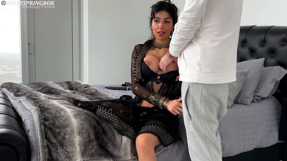 Aaliyah Yasin ManyVids - Bhabi Aaliyah Has multiple Orgasms on a white Cock