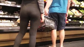 Perfect ass of blond daughter in  supermarket-3