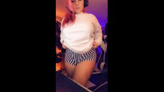 Onlyfans - Helloharleyrose - Ive been playing halo all day come eat me out while I play - 04-12-2019-1