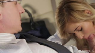 Ria Sunn Gets Fucked Long And Hard In The Back Seat Of A  Limo-3
