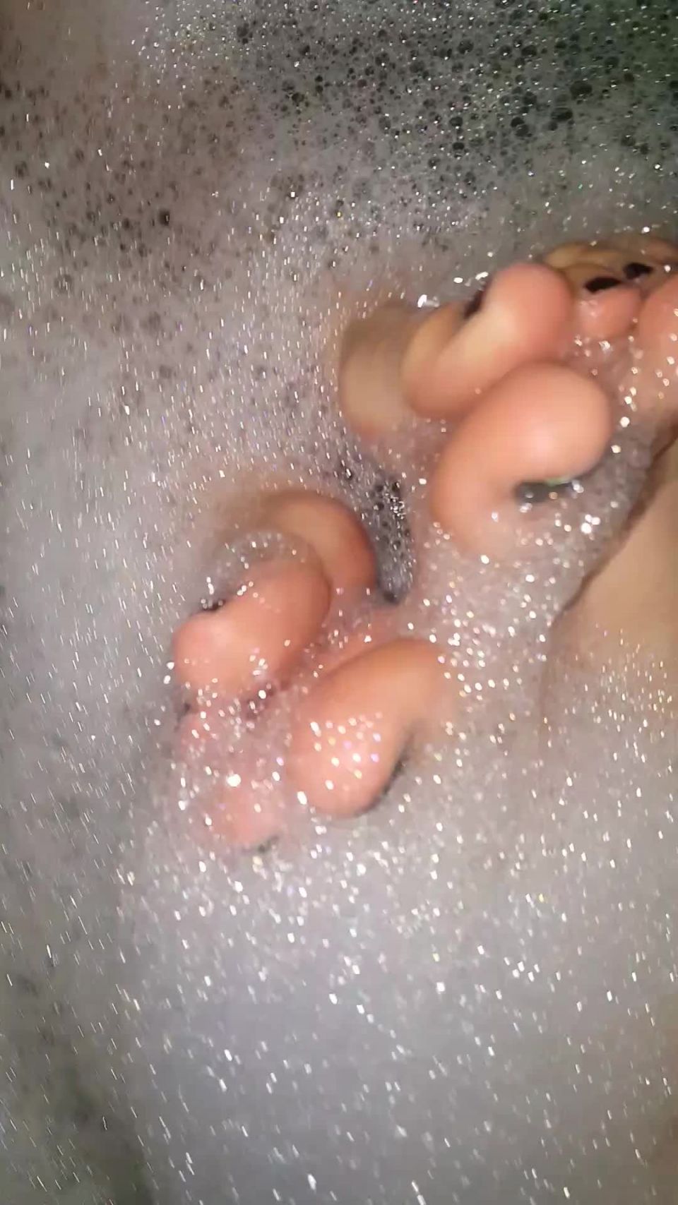 online adult video 7 thequeens 27 06 2017 550580 VIDEO Twenty tantalisingly perfect toes in bubbles. - domination - femdom porn ariana marie femdom