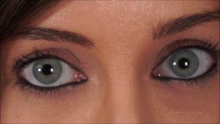 Custom Fetish - Vicki V Has Beautiful Eyes - Fetish-6