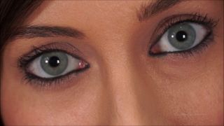 Custom Fetish - Vicki V Has Beautiful Eyes - Fetish-9