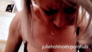 Il Baise Sa BelleMeRe InfideLe Par . BEST MOM JULIEHOTMOM 1080p-5