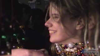 Neverbeforeseen Mardi Gras Girls Flashing Pussy And Tits On The Streets Of New Orleans bigtits -6