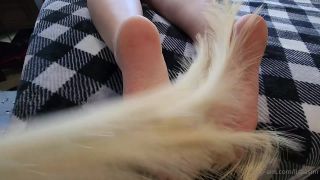 Lisa ASMR Lisaasmr - tickling a leprechaun hostage asmr rp 11-03-2022-9
