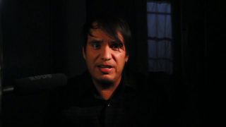 Historias Miercoles Falso (Caso PARANORMAL)-1