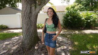 [Bangbros-Bangbus] Jade Greene - Taking Dick Into Account [1800p].-1