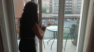 Amateur Girl Masturbate On The Balcony In Front Of All The World And She Almost Get Caught 1080p-9