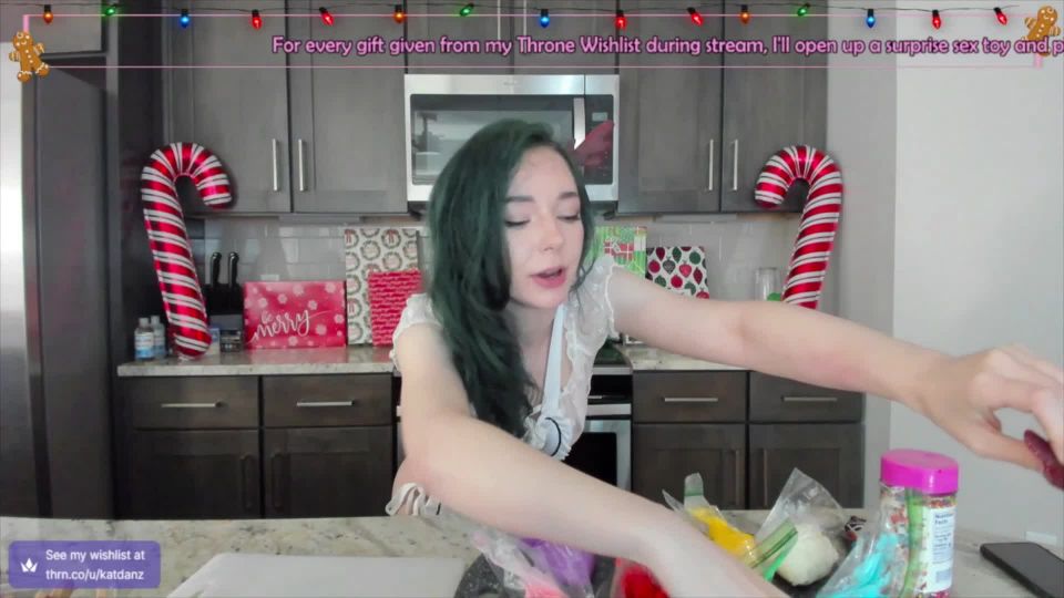 online video 8 katilingus – Livestream – Cookie Decorating Part One | apron fetish | femdom porn big boobs fetish