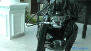 LatexVeronica Scuba gear and high heels part 2-0