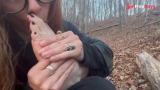 [GetFreeDays.com] WORSHIPPING MY SMELLY FEET AFTER A HIKE SMELLY FEET Porn Clip December 2022-9