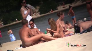 Fun on the nude plage  5-7