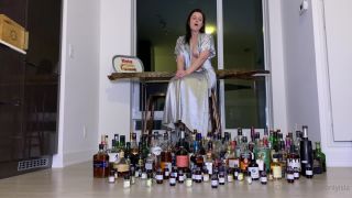 Isla D - onlyisla () Onlyisla - exhausted halfway through moving whisky shelf isnt here yet but fuck it heres 09-05-2020-0