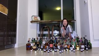 Isla D - onlyisla () Onlyisla - exhausted halfway through moving whisky shelf isnt here yet but fuck it heres 09-05-2020-7