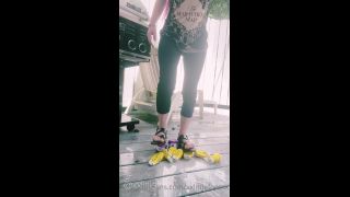 xxlittlefootxx -78208789- - xxlittlefootxx - femdom porn femdom in public-1