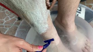 cuteblonde666 Hairy legs shaving - Hairy Bush-1