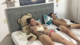 Strap On My friends send me videos of themselves masturbating.-9
