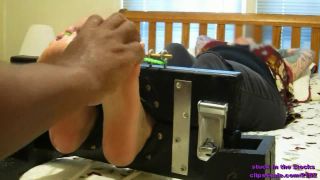 online clip 24 size fetish feet porn | Selene Squirming! | stocks-7