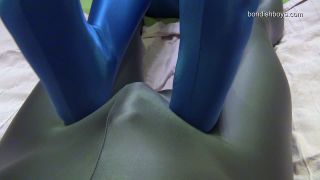 Footjob in blue platino tights with Lady Renee - Footjob-1