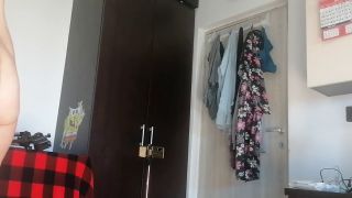 Hermina - Latin amateur pussy seems to be doing naked housework.-6