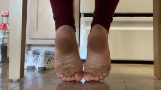 Yourfeetsweetie () - let me tease you with my smelly dirty toes cum clean my dirty feet now 07-02-2021-1