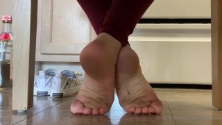 Yourfeetsweetie () - let me tease you with my smelly dirty toes cum clean my dirty feet now 07-02-2021-8