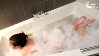 Czech Soles - Sexy Dita taking bath and showing her feet on fetish porn bobbi starr femdom-8