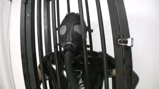 Aliceinbondageland com H265Malesub Vertical Cage Pt 3 Gas Mask Chastity-8