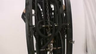 Aliceinbondageland com H265Malesub Vertical Cage Pt 3 Gas Mask Chastity-9
