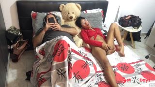 I masturbate in front of my husband, inciting him to have sex.-2