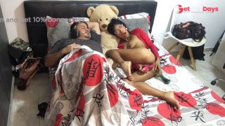 I masturbate in front of my husband, inciting him to have sex.-6
