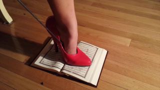 free xxx video 4 FetishArabesque – High Heel Quran Licking - masturbation instructions - fetish porn girl feet fetish-3