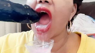 Deep Throat Slut Plays Bukkake With Real Thick Cum.-9