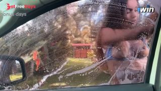 Beautiful car wash girl gets fucked by one of her clients-1