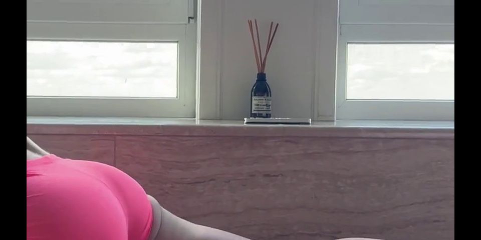Fetish stretching in shorts shorts ans socks