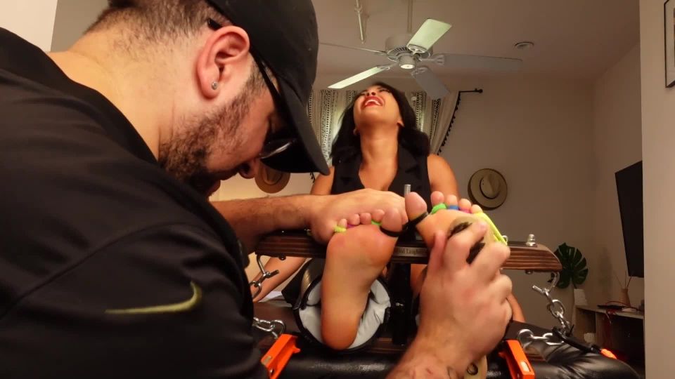 TheTickleRoom - Desis First Time Pt 1 “Cursing Laughter” – Tickling Videos.