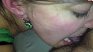 RoxyTeen - Schuchtern aber ZungenAnal und DeepThroat , amateurs having sex on german -1