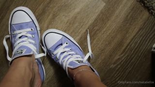 Femdom porn Goddess Dizzy Goddess Dizzy aka obeydizzy - 10-18-2024 OnlyFans Video - New Converse Shoe Play Full Clip video-2