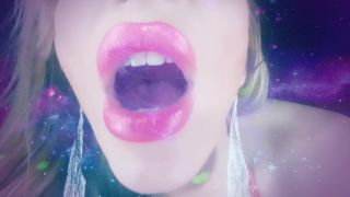 Gili Sky Queen - Juicy LUSCIOUS MESMERIZE lips!!!-6