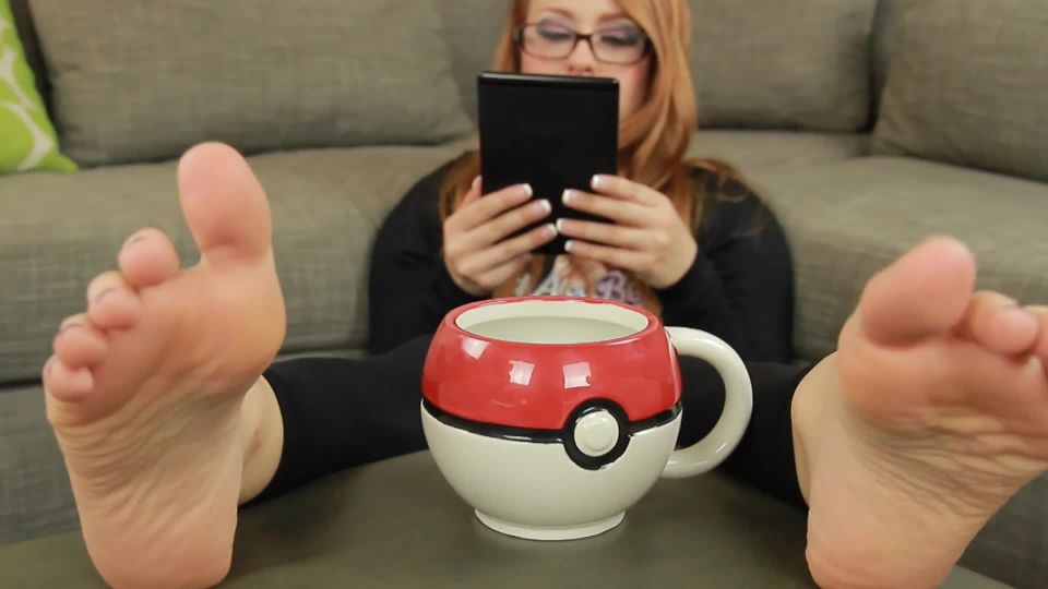 Porn online THE BABS - POKEBALL and SEXY FEET for ALL femdom