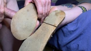 free adult clip 1 Old Sandals Footjob – Close up cum on soles, gym foot fetish on handjob porn -1