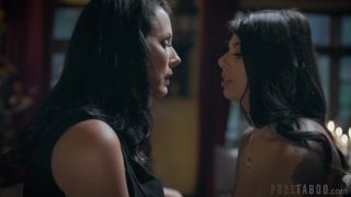 Gina Valentina & Reagan Foxx  Daughter On Display-2