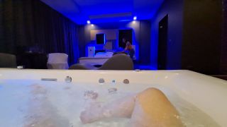 Miss Squirting Motel Maid Fucks on the Jacuzzi for 20 Bucks-2