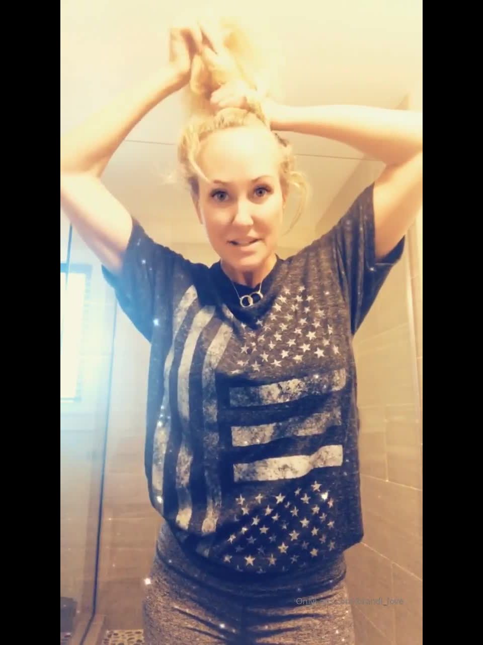 Brandi Love () Brandilove 30-03-2020