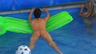 SexVeninder dk pool1 (mp4)-7